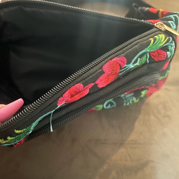 Red Floral Embroidered Fanny Pack - Picture 3 of 10